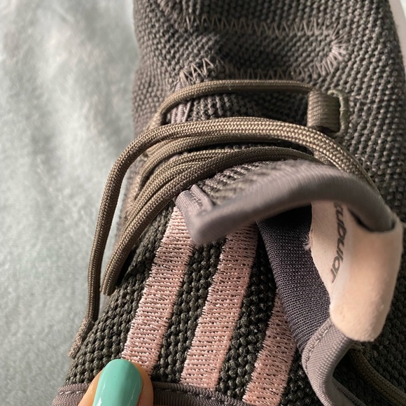 Adidas Olive Green/Pink Runners - Picture 4 of 4